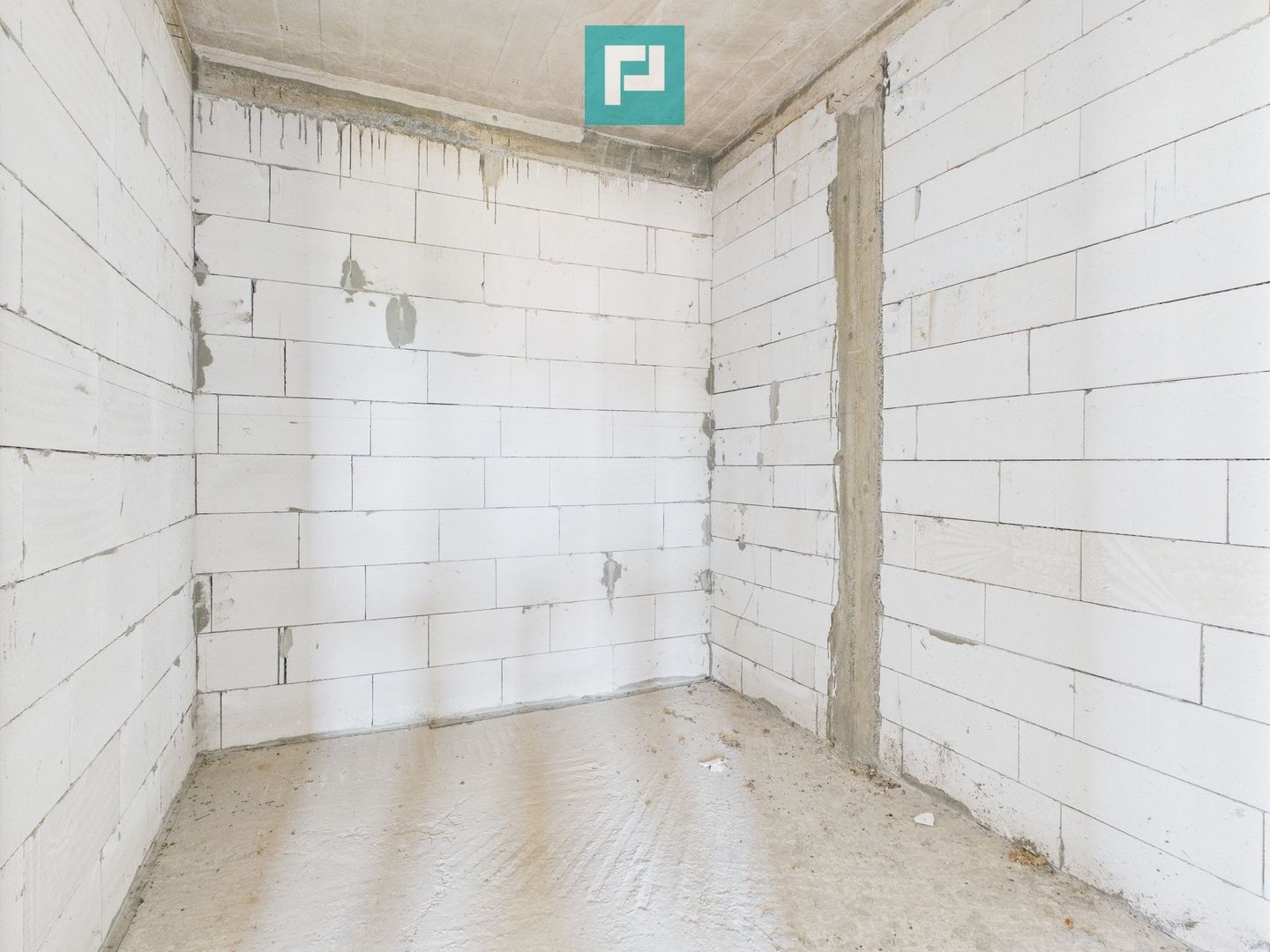 Casă nouă la roșu în Mândruloc - Poză 17