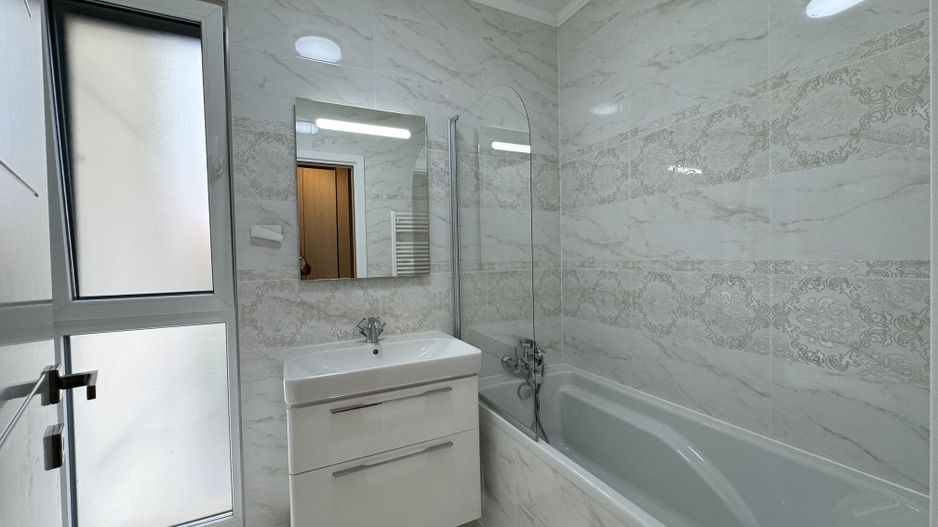 Apartament cu 2 camere mobilat si utilat de lux - Poză 8