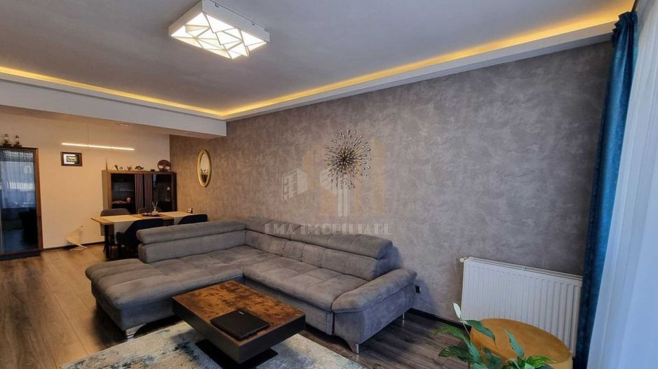 Apartament 2 camere decomandat Isaran Tractorul Brasov - Poză 1