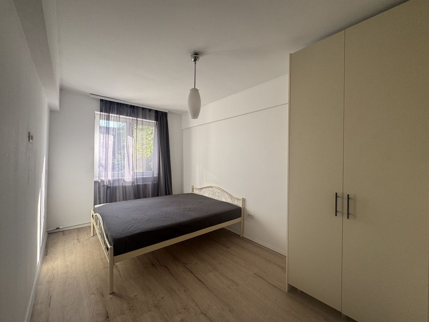 3 camere| ION MIHALACHE - Poză 6