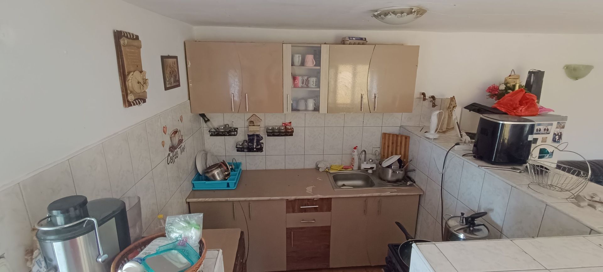Casă spațioasă cu 4 camere , curte și teren generos în Mașloc - Poză 16