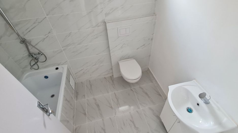 Casa finalizata intabulata in Cartier Izvor Tarlungeni Brasov - Poză 9