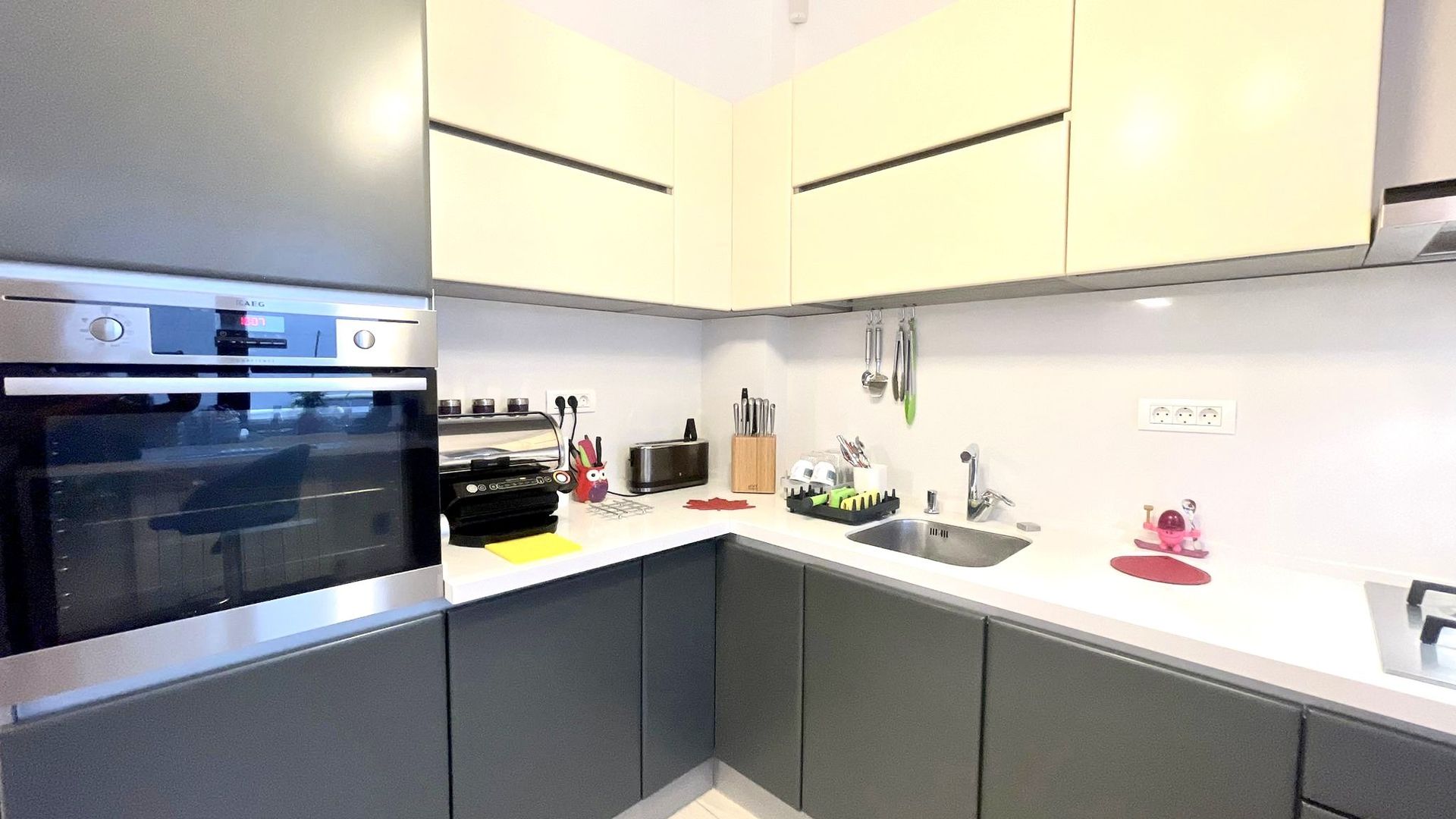 Apartament 3 Camere | Zona Decebal | Bloc Boutique | 2 Locuri de parca - Poză 5