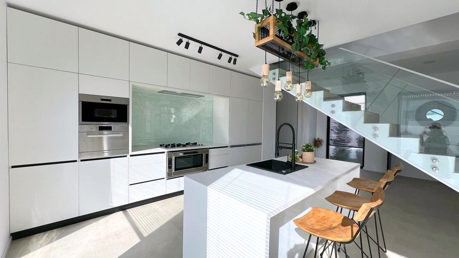 Locuinta deosebita | 572mp teren | garaj | dotari premium - Poză 1