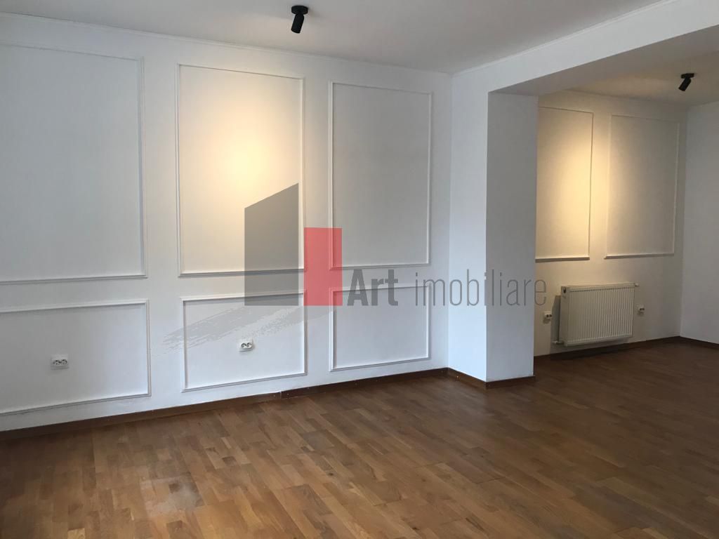 Vila  -  Zona Kiseleff - Poză 2