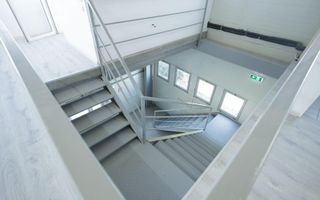 Hala industrială 2.000 mp • Depozitare / Producție • Rampe încărcare • Otopeni - Poză 16