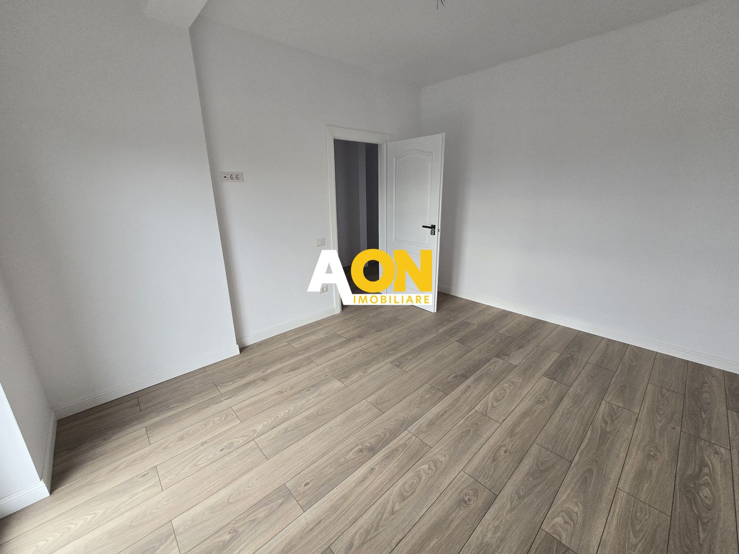 1/2 Duplex 4 Camere, Zona Alba Micesti - Poză 12