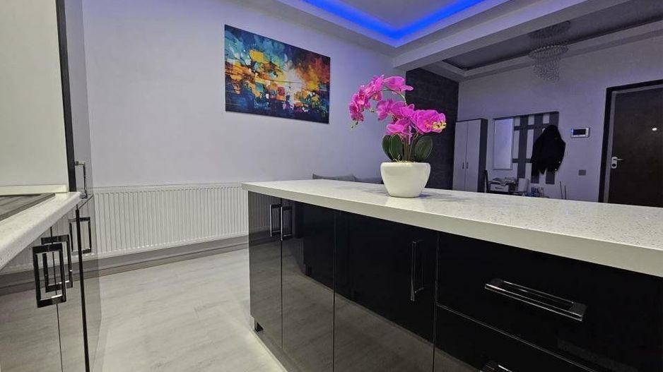 Inchiriez apartament zona Palatul  Parlamentului, Marriott, Catedrala Neamului. - Poză 11