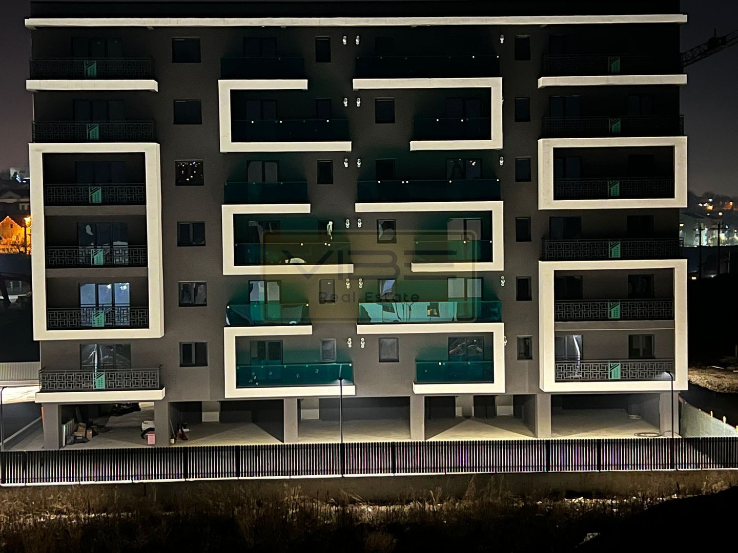 Apartament premium + parcare Bucium -  Mega Image - Poză 26
