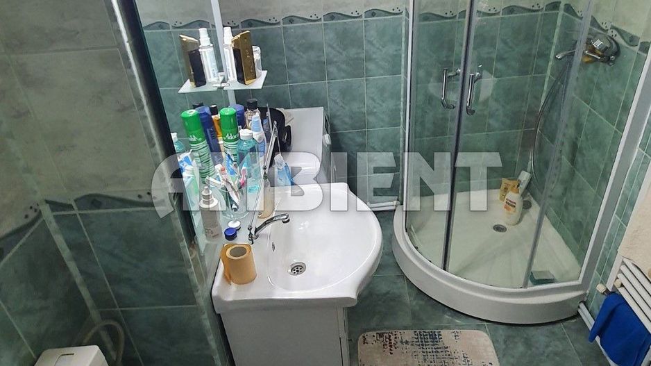 Apartament 2/3 camere, etaj 3, zona CENTRU; - Poză 5