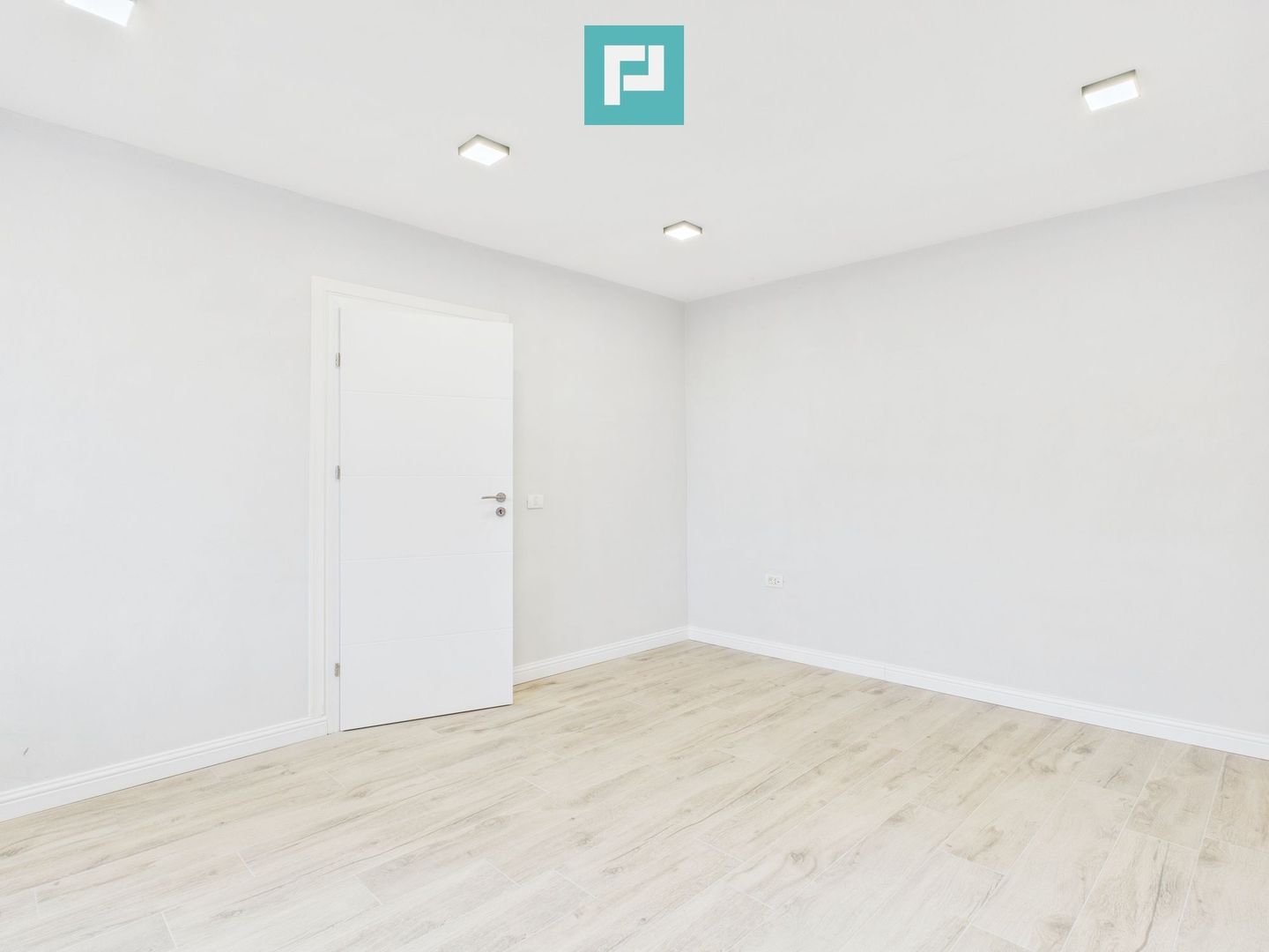 Apartament pasiv la casă  de vânzare zona Pârneava - Poză 10