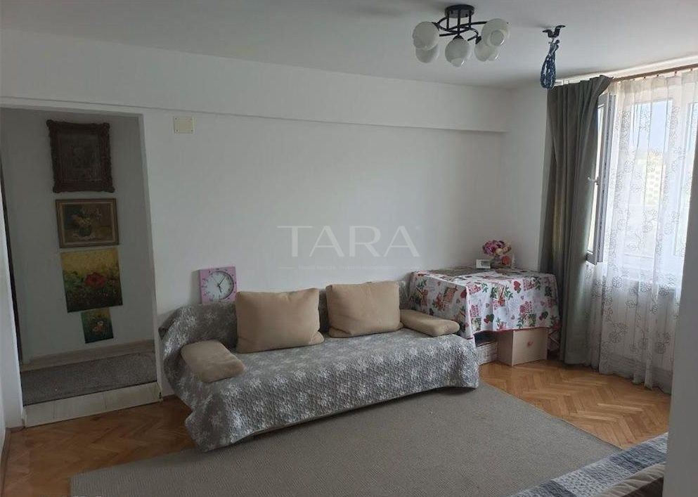 Apartament cu 3 camere de vânzare în zona Grigorescu - Poză 1