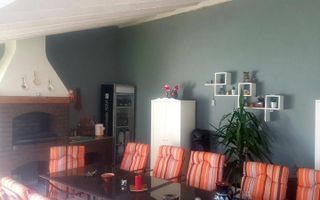 Casa cocheta zona Lupeni - Poză 1