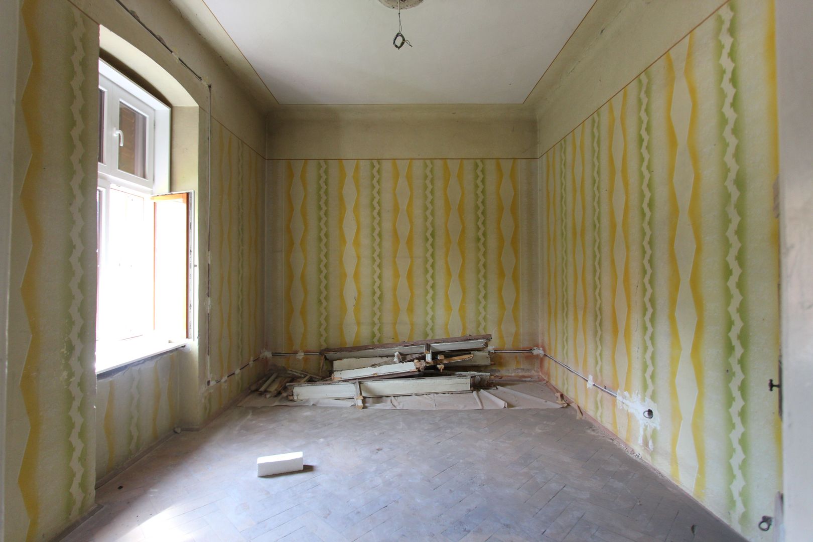 Imobil cu potential - Poză 19