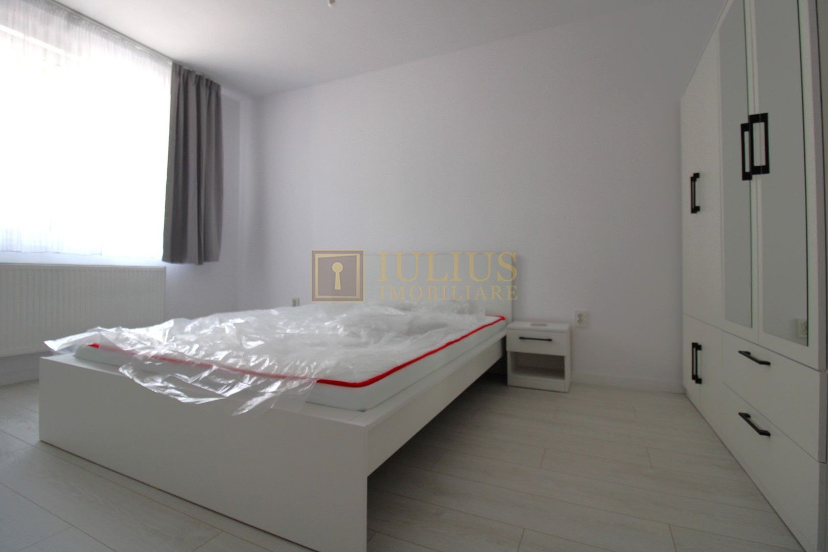 2 camere, bloc nou, loc de parcare, prima închiriere - Giroc - Poză 11