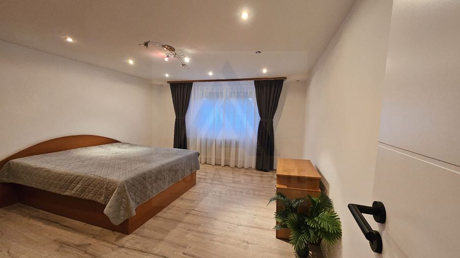 Casa individuala 144 mp utili garaj subteran pivnita si curte Turnisor - Poză 1