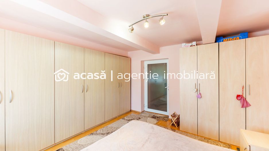 Casă cu grădina în Curtici - Poză 9