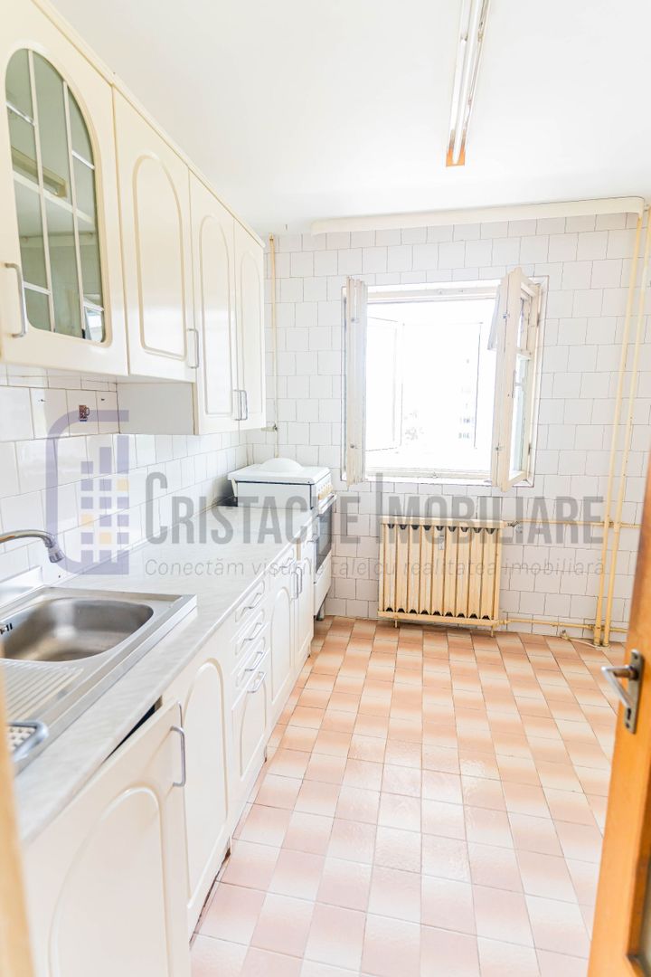 Fără comision! Apartament decomandat, 3 camere, an 1985, etj. 5, bloc anvelopat - Poză 6