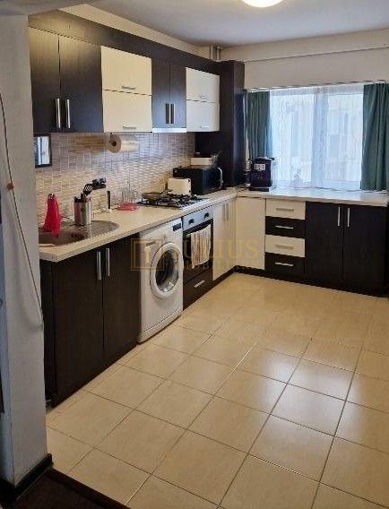 decomandat, 3 camere în zona Complex Studentesc - Poză 3