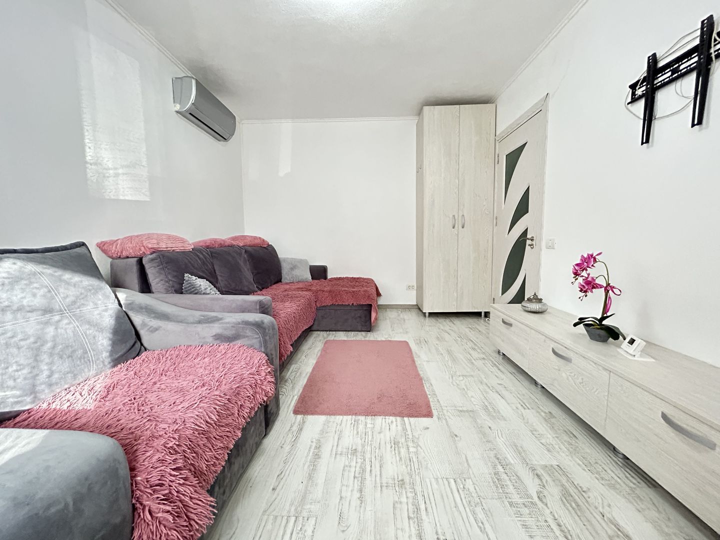 Garsoniera Faleza Nord mobilata utilata modern centrala termica - Poză 7