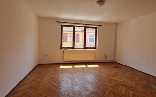 Casa P+1+M cu 5 camere teren 486 mp garaj si filigorie in Trei Stejari - Poză 11