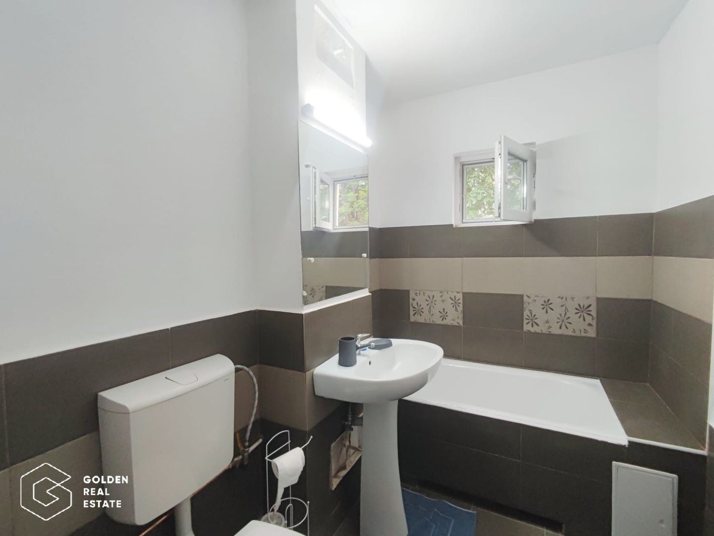 Apartament spatios la etajul 1, cu loc de parcare inclus, Micalaca, zona 300 - Poză 7