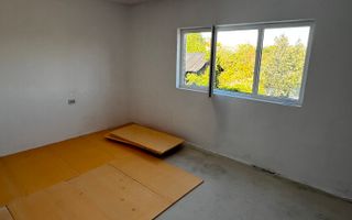 Proprietate cu 2 case și 770 mp teren – vedere spre Castel - Poză 6