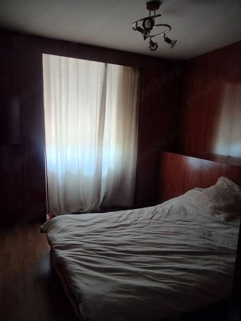Apartament 4 camere. Cu Centrala. La 5 min de metrou. Aparatorii Patriei, - Poză 6