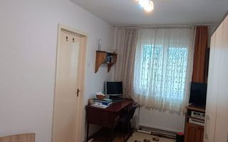 Apartament 3 camere/ Semidecomandat/ Etaj 4/ Zona Dâmbu Pietros - Poză 4