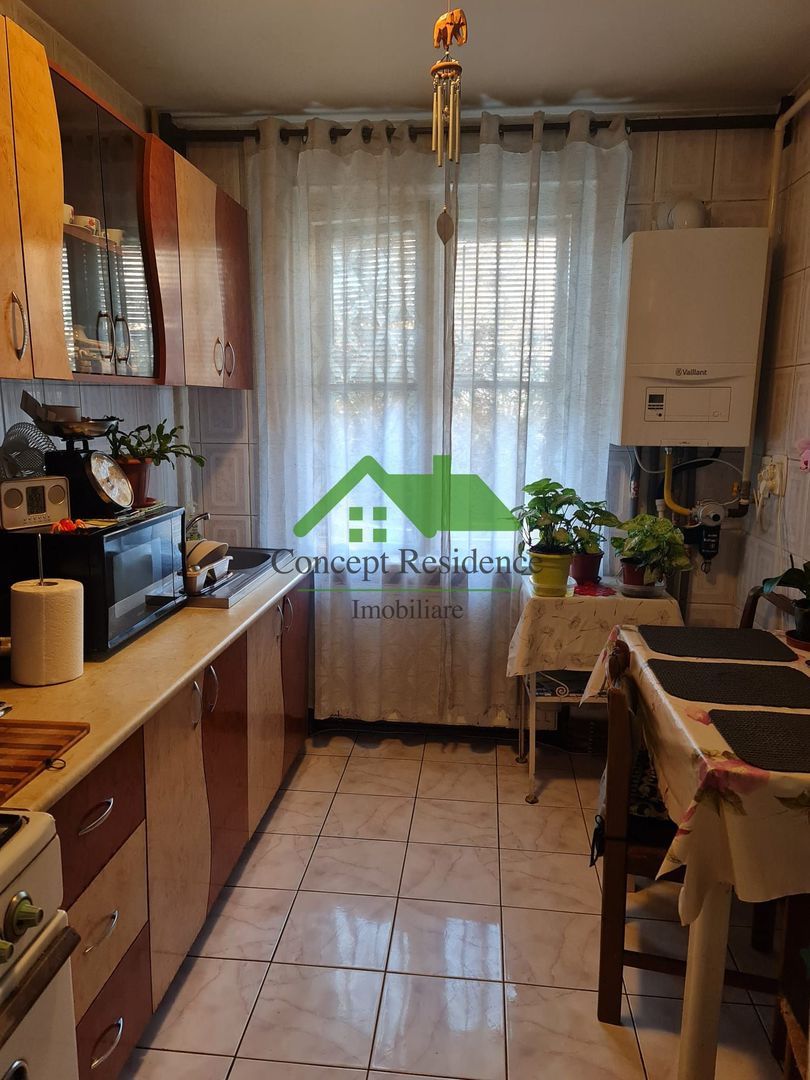 Vand apartament 2 camere, Babes - Poză 1