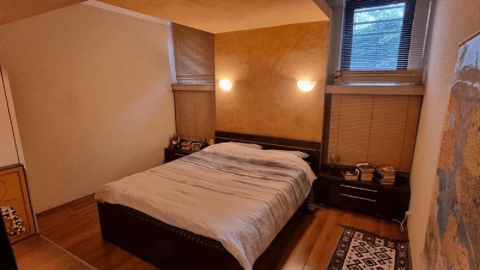 APARTAMENT DEMISOL CU GRADINA - Poză 2