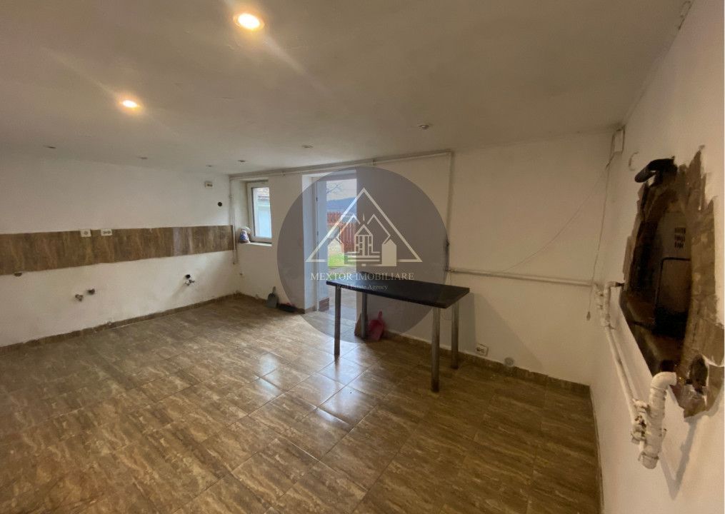 Casă cu 5 camere, Medias - Poză 17