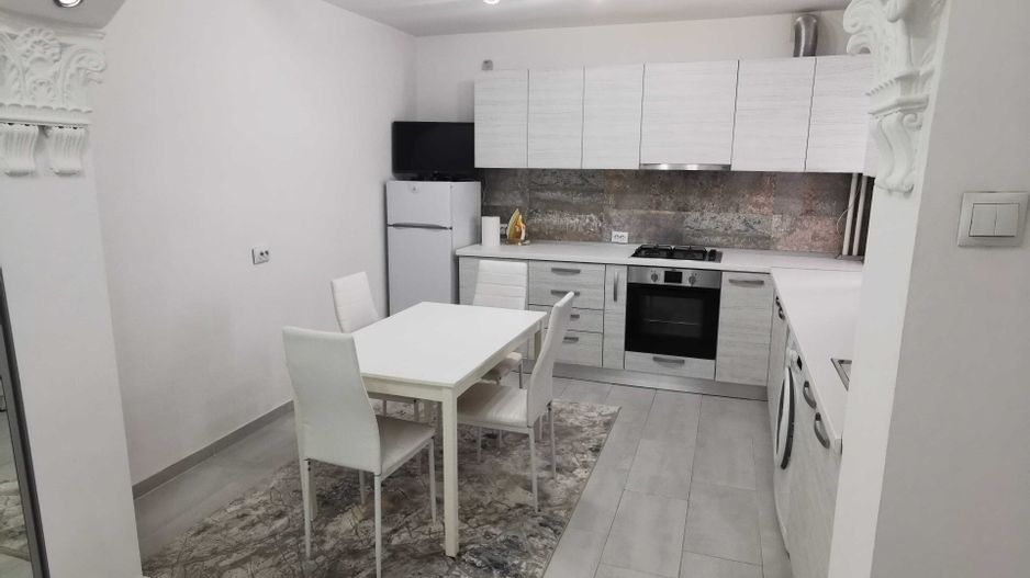 Apartament  2 camere Tineretutlui - Poză 3