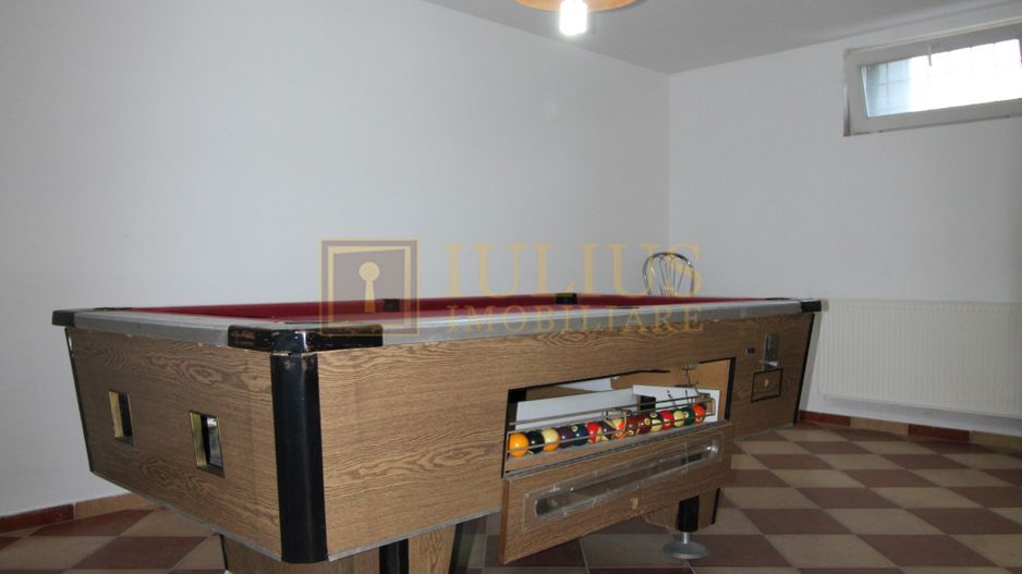 Casa in Blascovici, 5 camere + 3 bai, centrala proprie - Poză 30