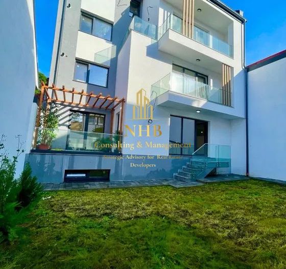 3 Camere si Curte 100mp de Vanzare  Zona Domenii - Poză 2