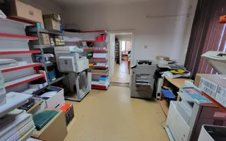 Central - Casa + Spatiu comercial stradal - Strada Predeal - Poză 19