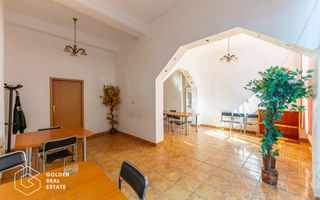 Cladire cu 24 camere, langa Castelul Regal Savarsin - Poză 24