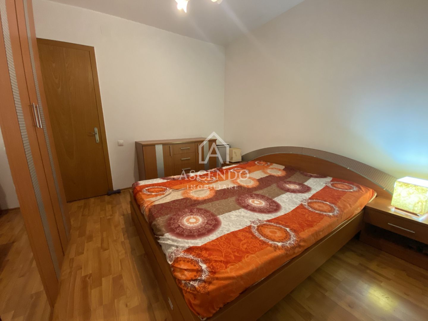 Vânzare apartament 2 camere Drumul Taberei, aproape de metrou - Poză 8