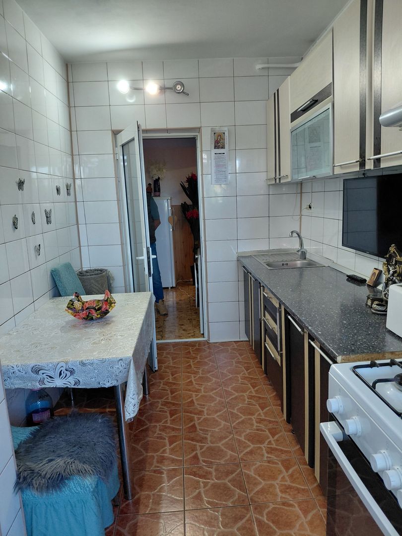 🏡 Oportunitate! 2 camere decomandat, etaj 1/4, 2 balcoane – General - Poză 8