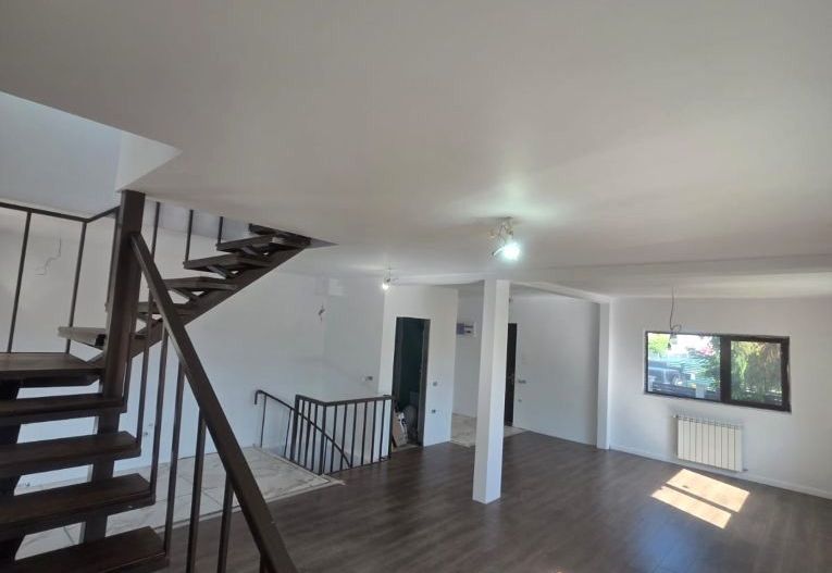 Casa cu 5 camere | Otopeni | Central - Poză 10