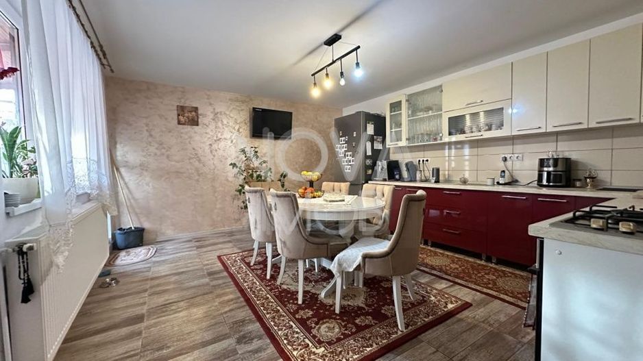 Casa de vanzare, mobilata si utilata - Piata Cluj - Poză 7