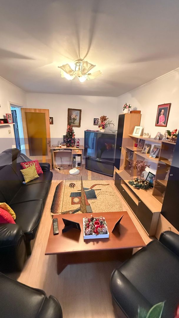 VANZARE APARTAMENT 3 CAMERE LIVIU REBREANU TITAN - Poză 3