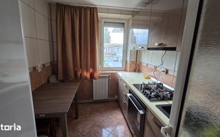 APARTAMENT CU 3 CAMERE DE VÂNZARE – MICRO 17 - Poză 1