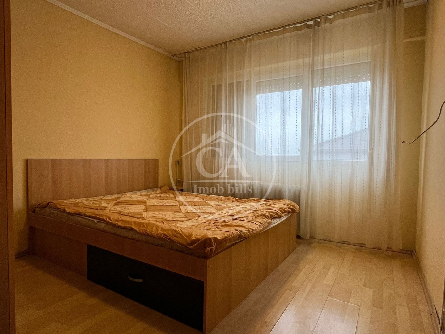 Apartament cu 3 camere de vanzare în Zona Nufărul, Oradea - Poză 4