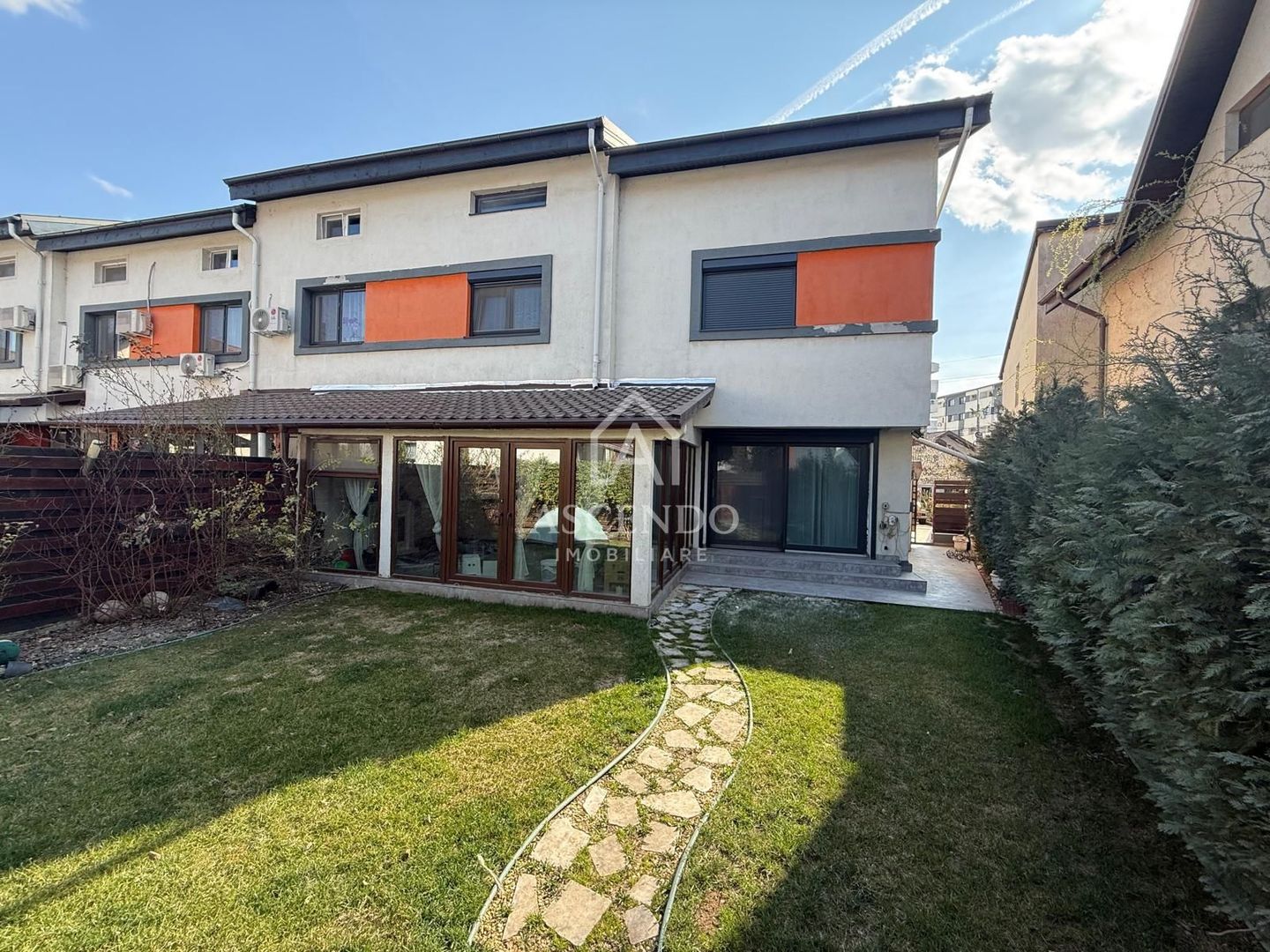 Casă modernă 4 dormitoare,mobilată cu 3 locuri de parcare – Chiajna - Poză 1