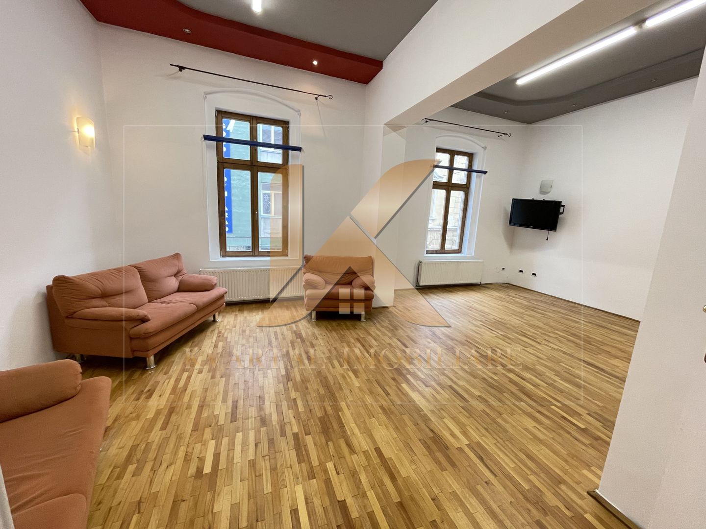 Apartament la cheie 3 camere , parcare 125mp Zona Centrală (Eminescu)! - Poză 2