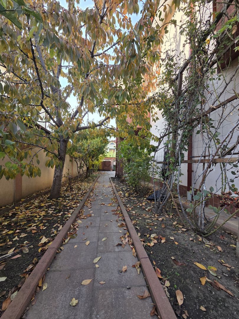 Vila individuala spatioasa ideala Afacere After School - Poză 5