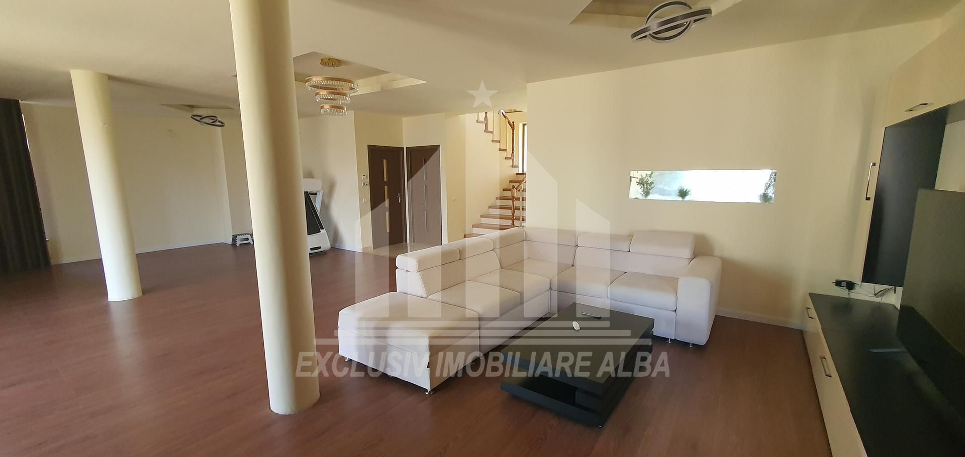 Vila zona exclusivista de vanzare, Cetate - Poză 3