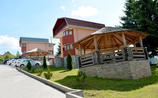 Domeniu turistic, zona pitoreasca, priveliste, aer curat, Fundata, Brasov - Poză 6