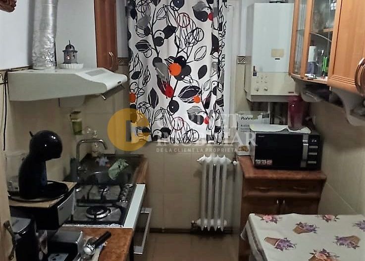 Apartament 2 camere, etaj 1, geam la baie, zona Mircea Cel Batran - Poză 6